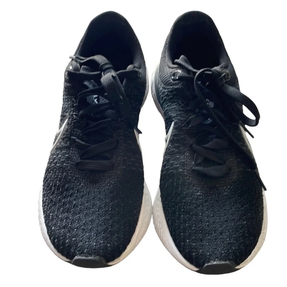 Nike React Flyknit running shoes